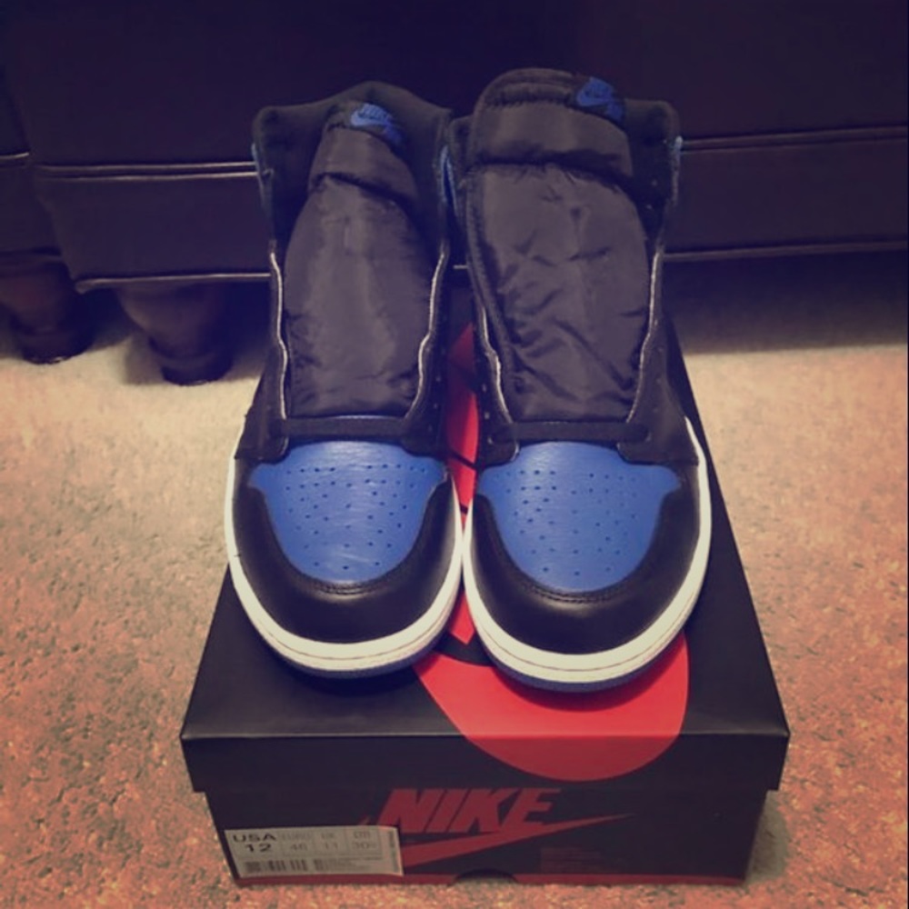 Jordan Retro 1s royal Blue OG